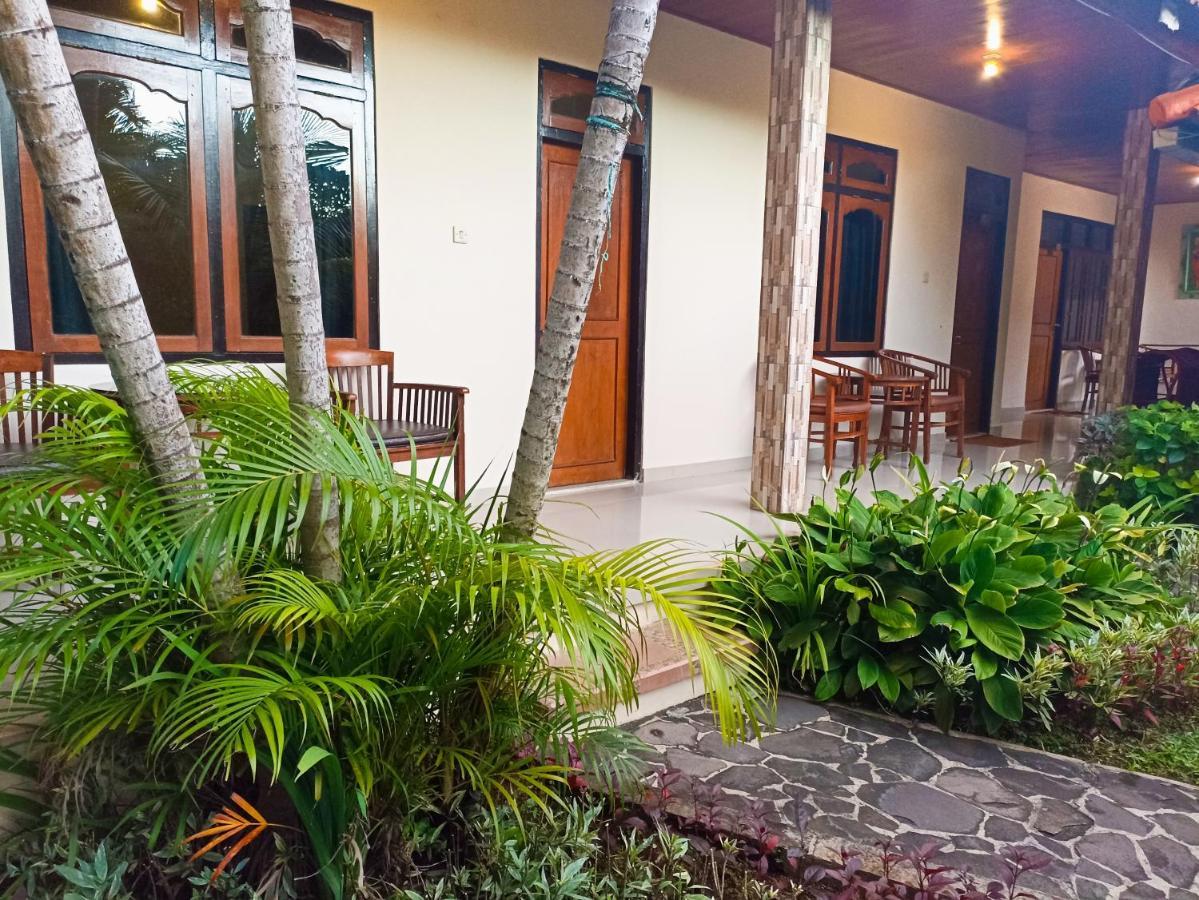 Kusnadi Hotel Legian Εξωτερικό φωτογραφία