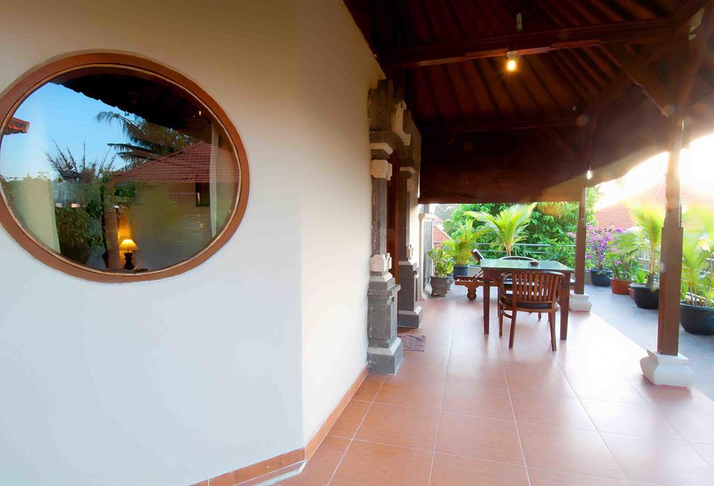 Kusnadi Hotel Legian Εξωτερικό φωτογραφία