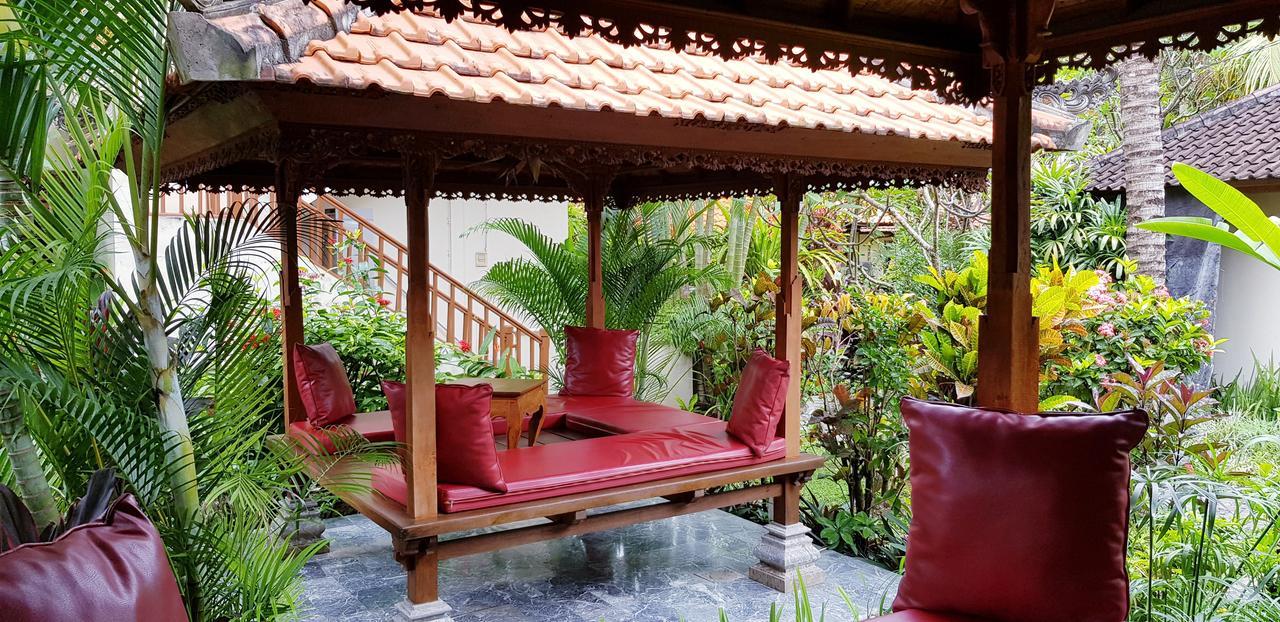 Kusnadi Hotel Legian Εξωτερικό φωτογραφία
