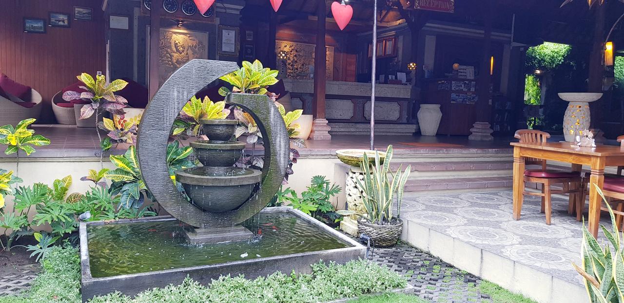 Kusnadi Hotel Legian Εξωτερικό φωτογραφία