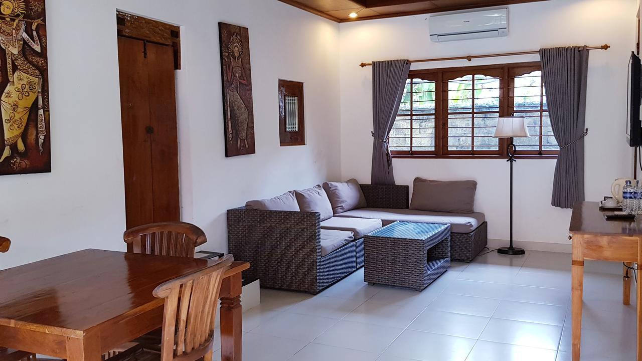 Kusnadi Hotel Legian Εξωτερικό φωτογραφία