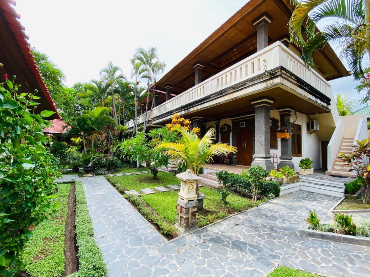 Kusnadi Hotel Legian Εξωτερικό φωτογραφία