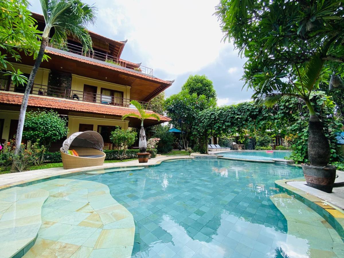 Kusnadi Hotel Legian Εξωτερικό φωτογραφία